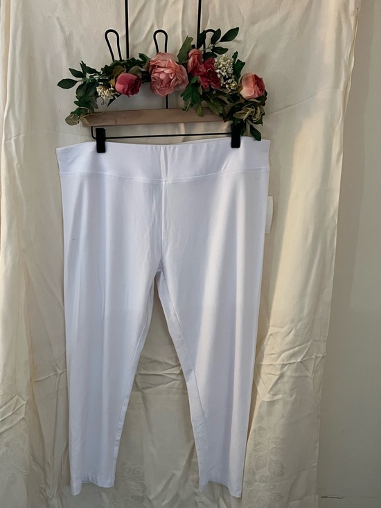 Time and Tru Pants - Time and Tru White High-Rise Leggings